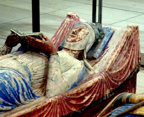 Tomb of Eleanor of Aquitaine at the nearby Fontevraud Abbey